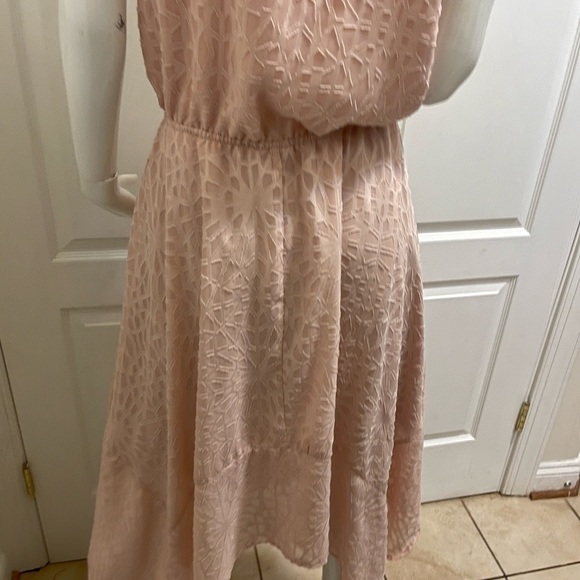 Massimo beautiful fancy dress with unique design . Perfect peach color - Picture 10 of 12